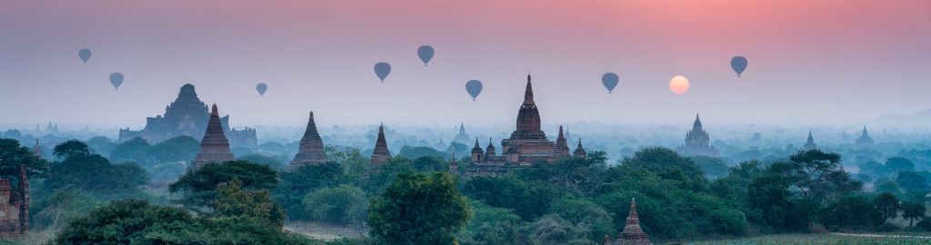 Tempel und Heißluftballons