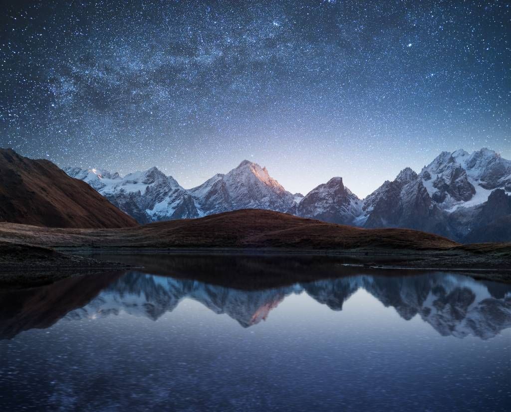 Berge bei Nacht