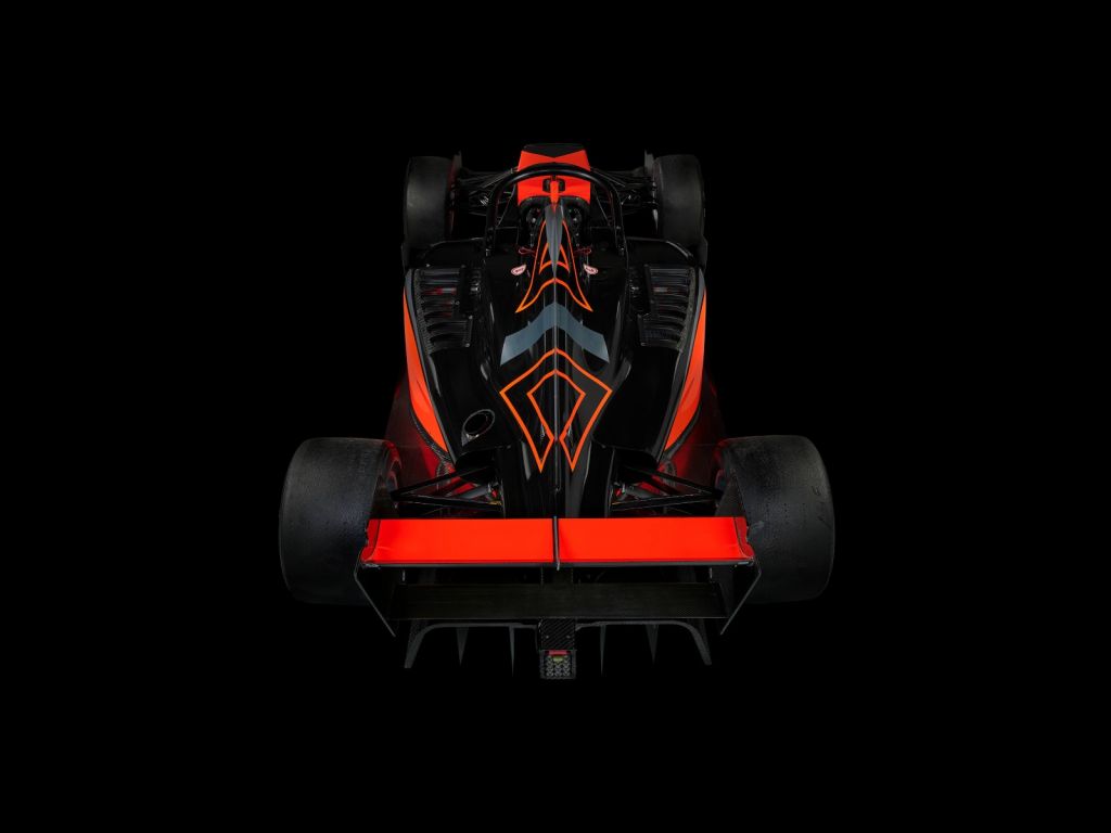 Formula 3 - Rear view - dark