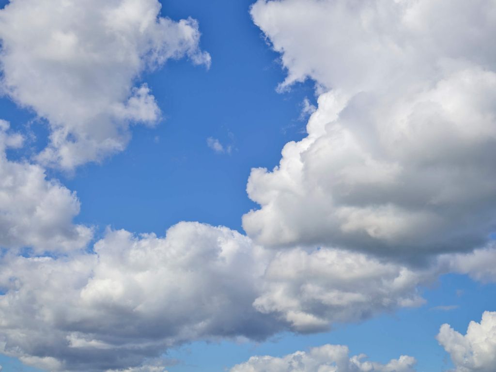 Schöne Wolken am Himmel