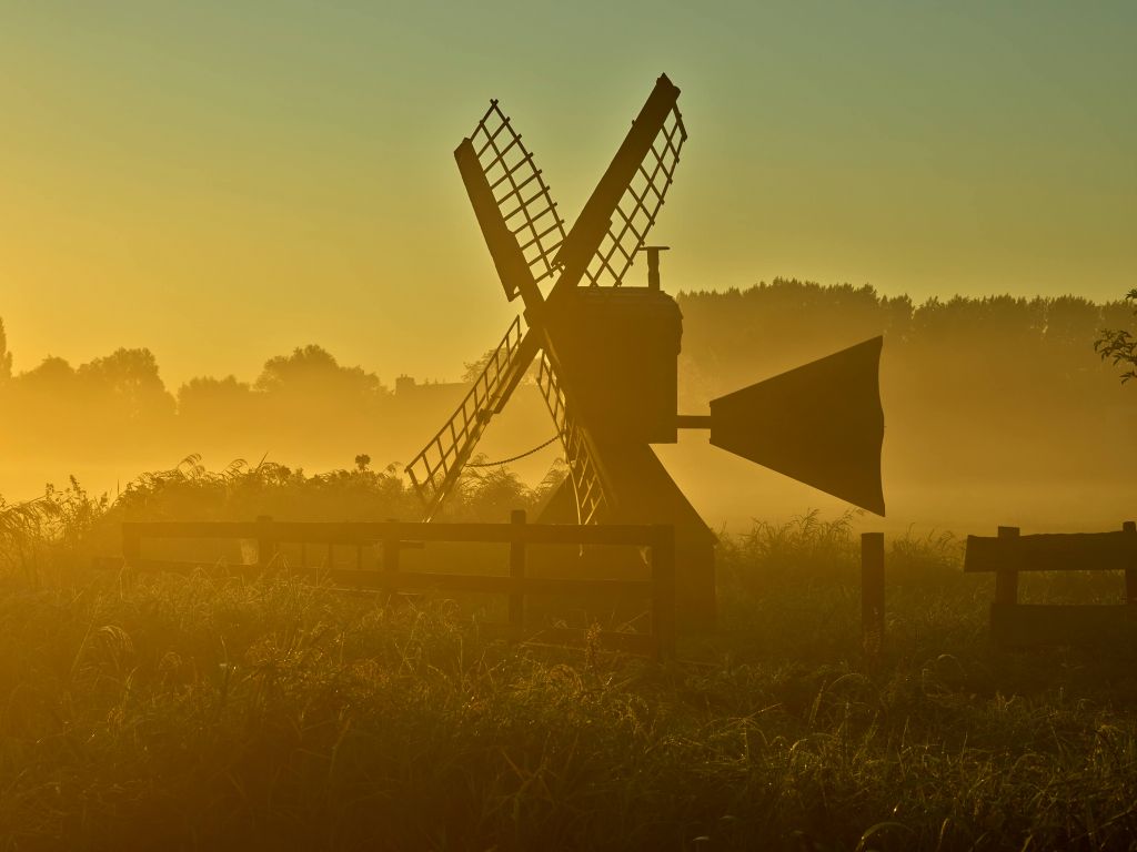 Wiesenmühle bei Sonnenaufgang