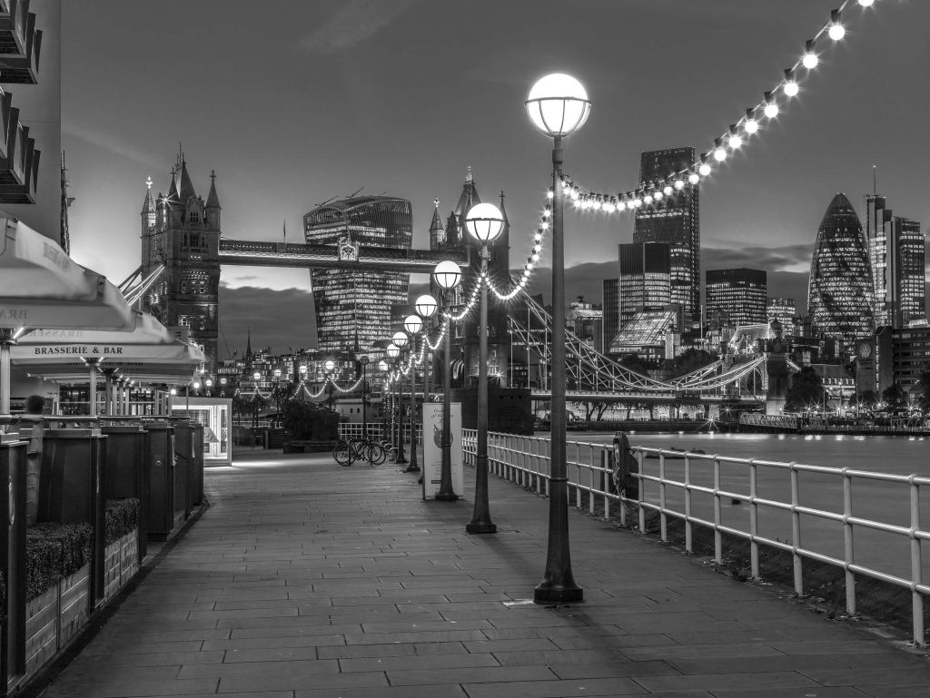 Der Weg zur Tower Bridge