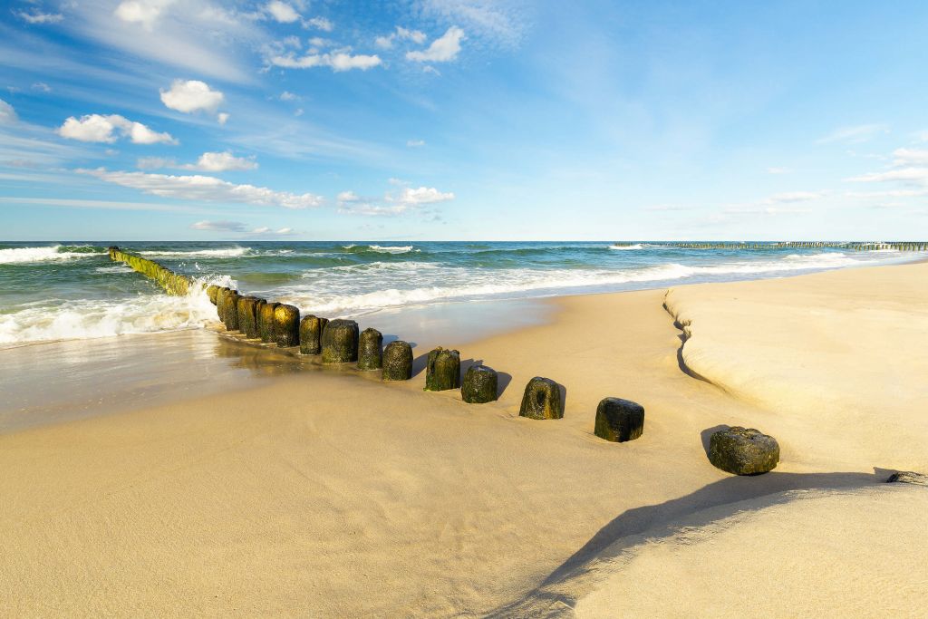 Strand an schönem Tag