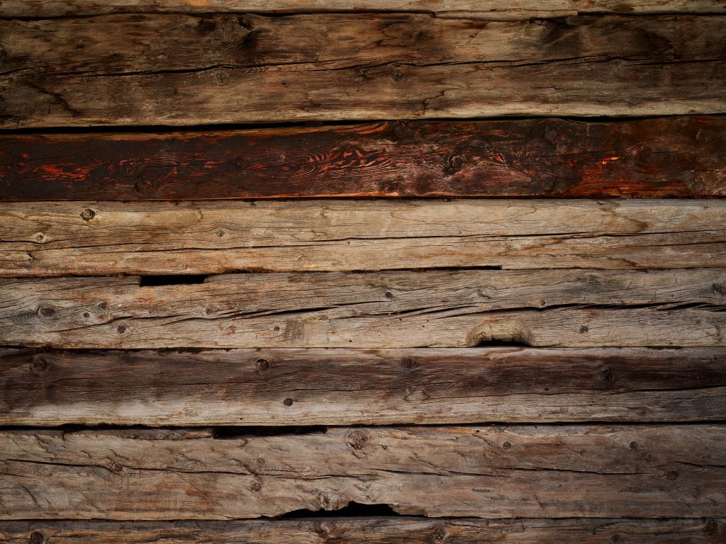 Geräuchertes rotes Holz