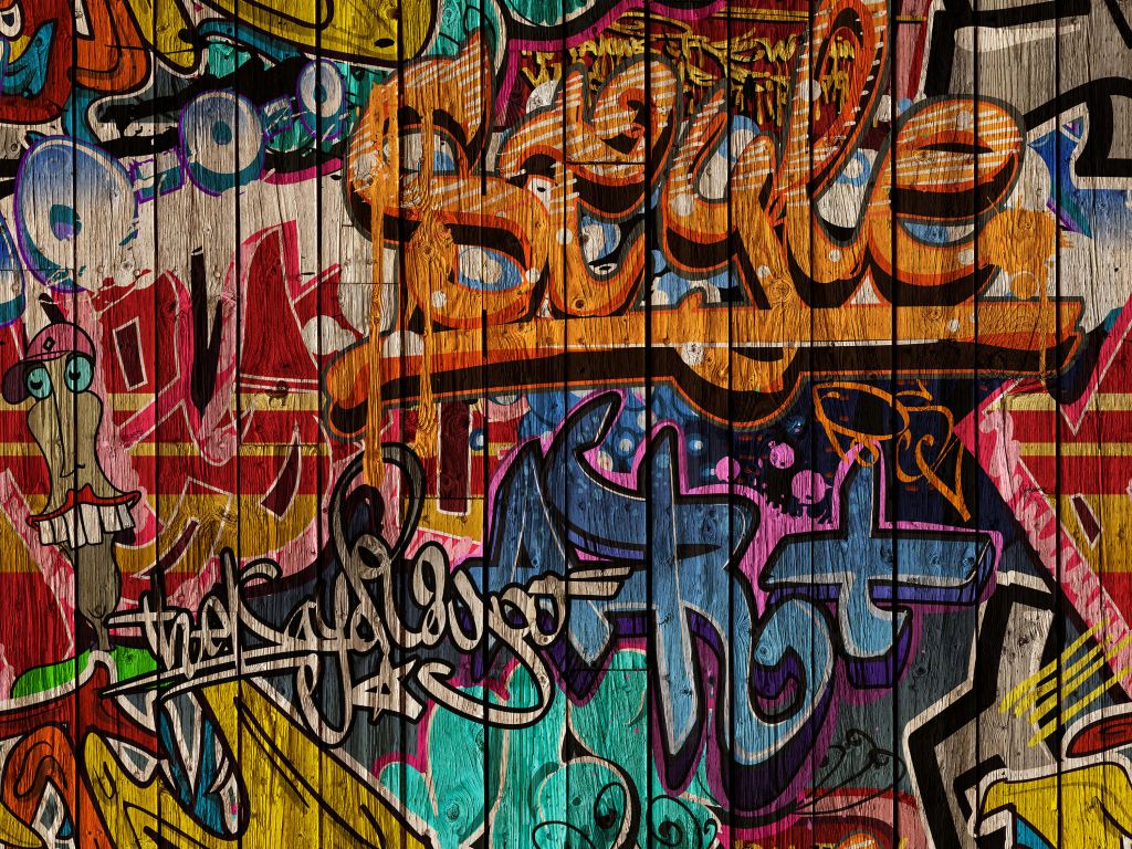 Graffiti mit Buchstaben auf Holz