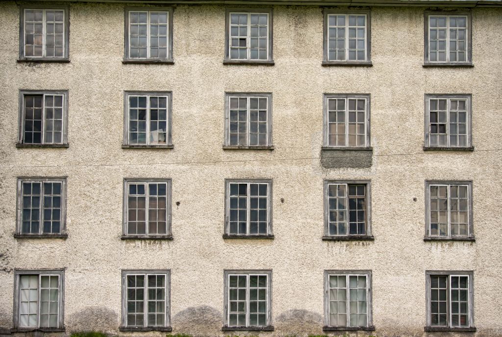 Fassade einer alten Fabrik