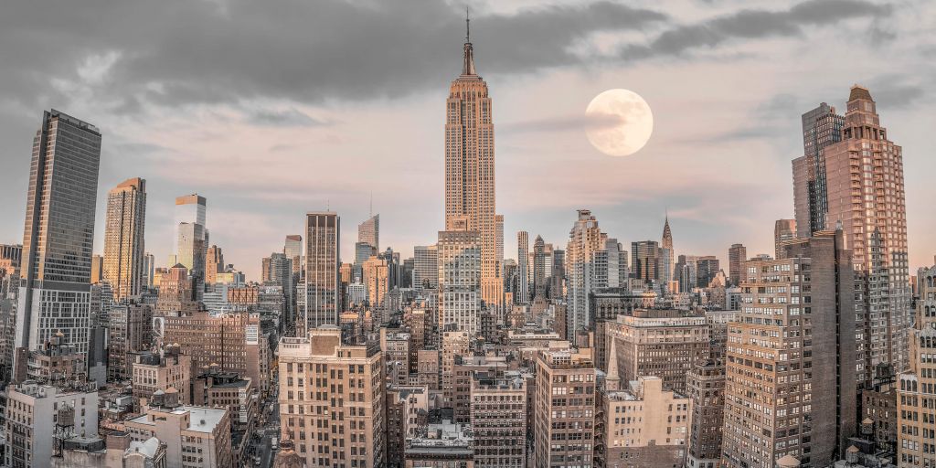 Empire State Building mit Skyline