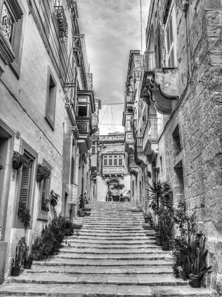 Enge Treppe in Malta